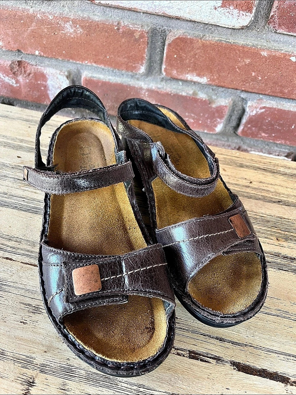 Naot Brown Leather Sandals EU 36 AS IS